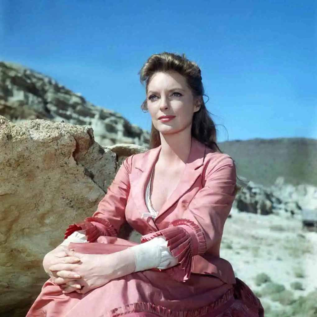 A Sultry Voice and Hollywood Icon Julie London -Measurements & Career - Julie London Measurements: Classic Hollywood Curves And Style