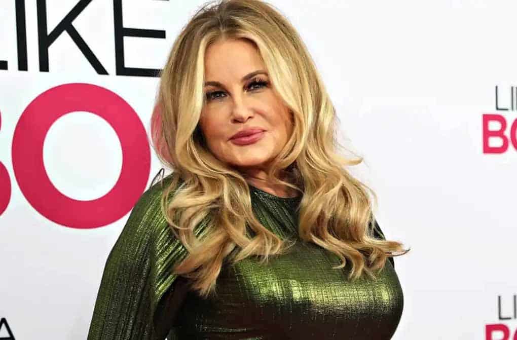 Jennifer Coolidge Measurements, Bio, Height, Weight, Shoe and FAQs!