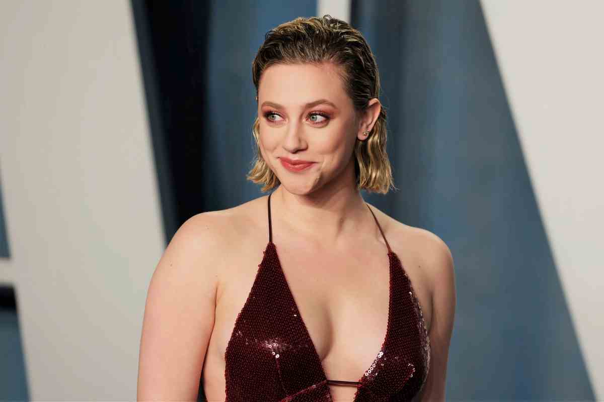 Lili Reinhart bio