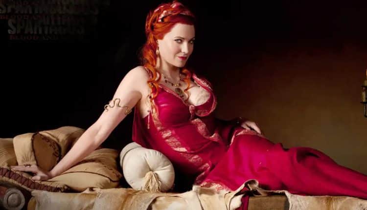 Lucy-Lawless-nude-pics