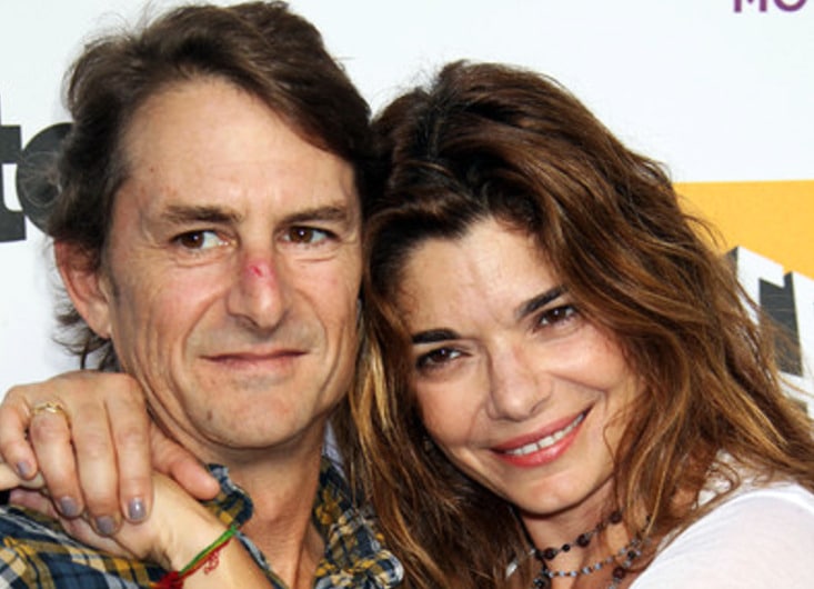 laura san giacomo husband