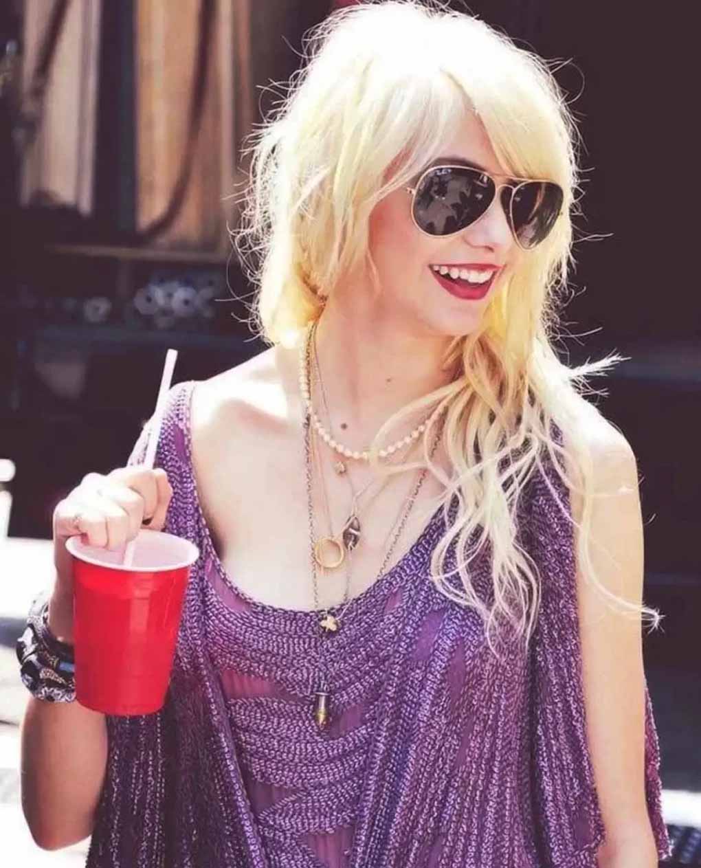 taylor momsen bio