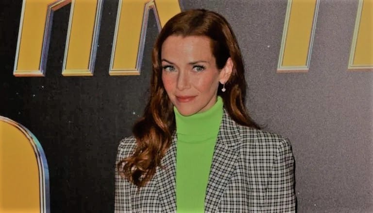 Annie Wersching bio