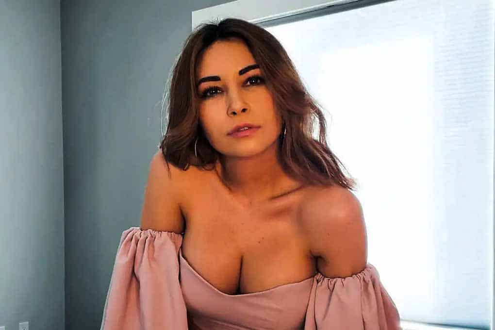 Alinity Divine