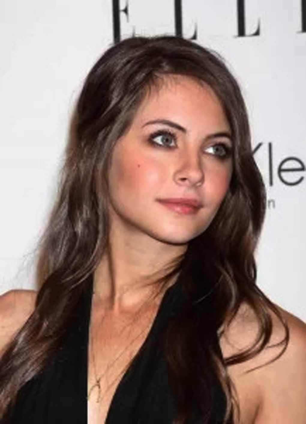 Willa Holland height