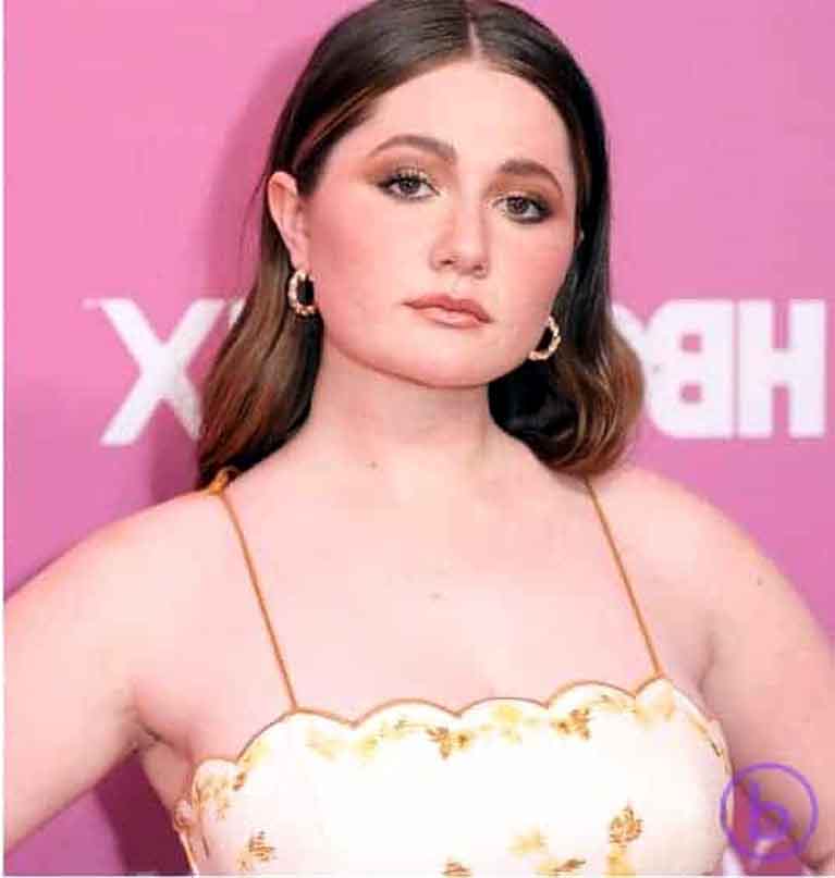 Emma Kenney sexy