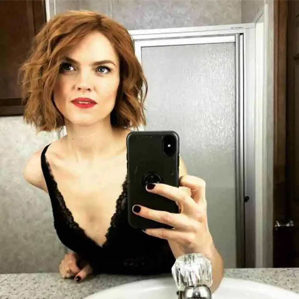 Erin Richards age