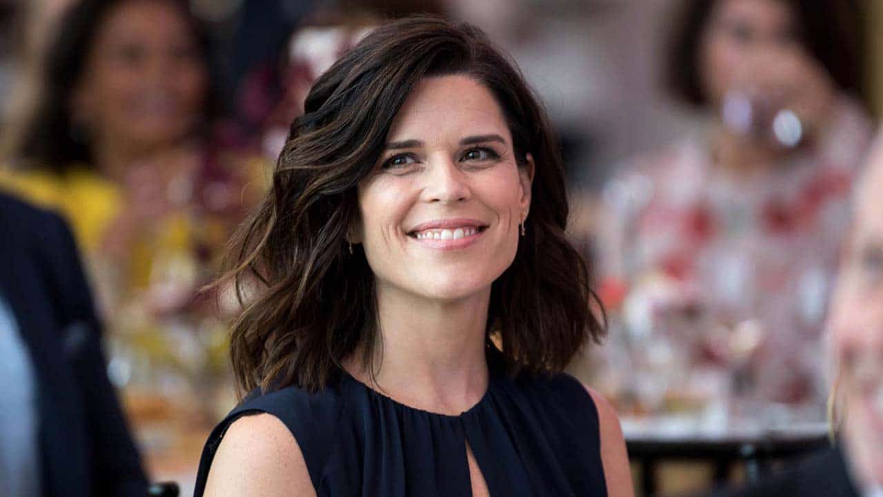 Neve Campbell