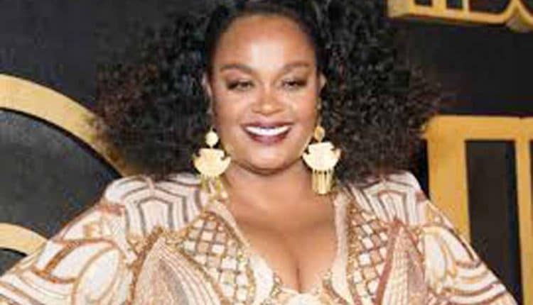 body measurements of  Jill Scott