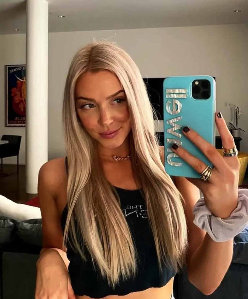Alexandra Cooper Measurements, Biography, Height, Weight, Shoe, And More!