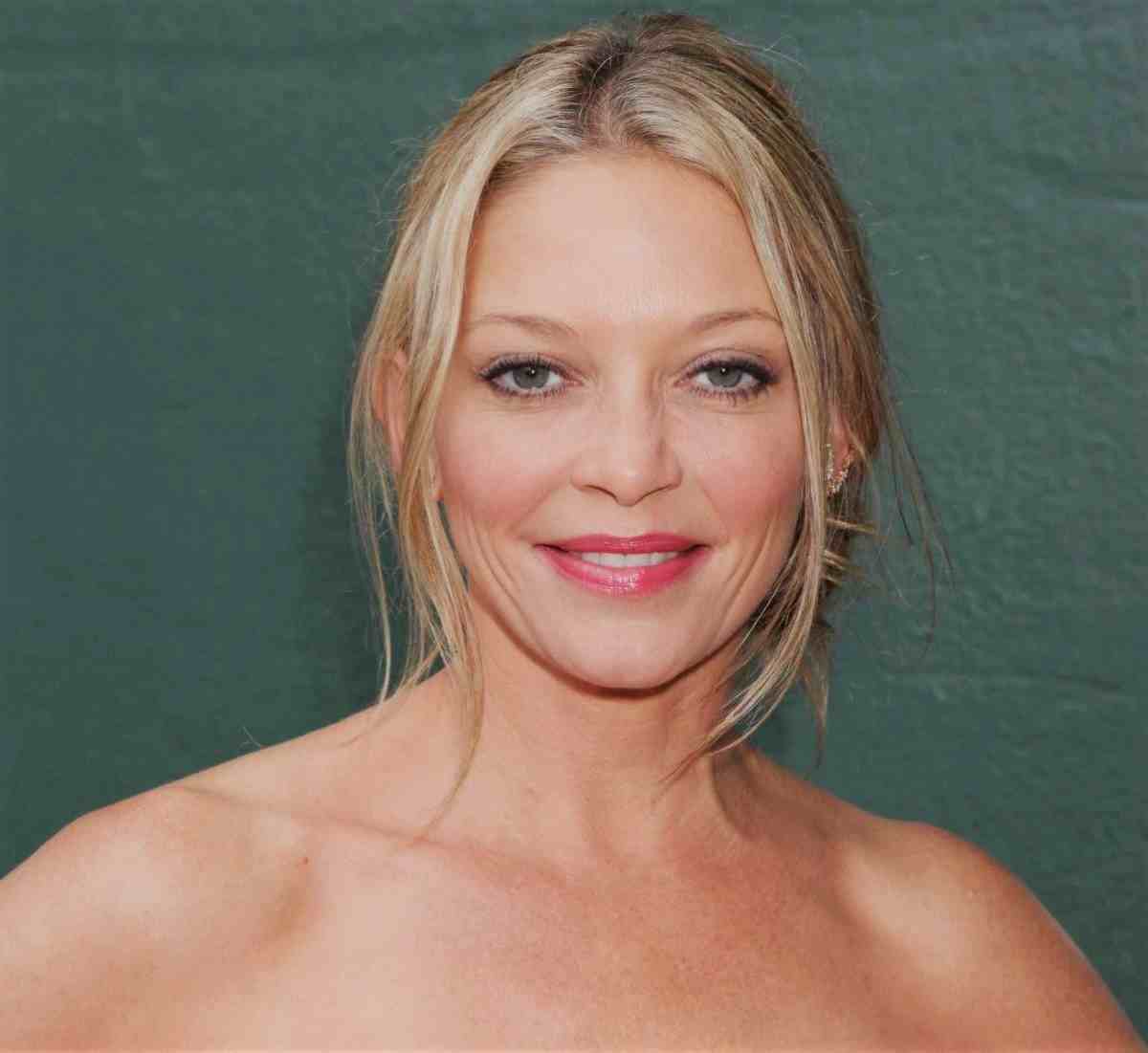 Amanda Detmer age