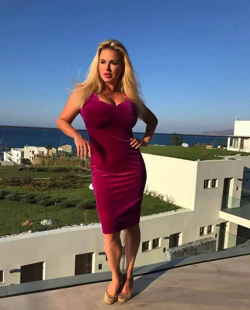 Anna Semenovich height