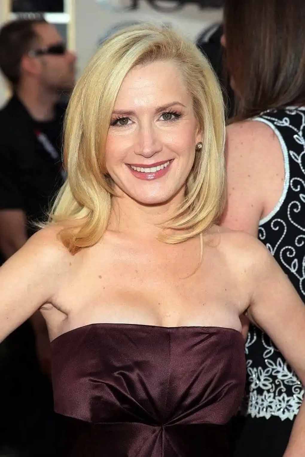 Angela Kinsey