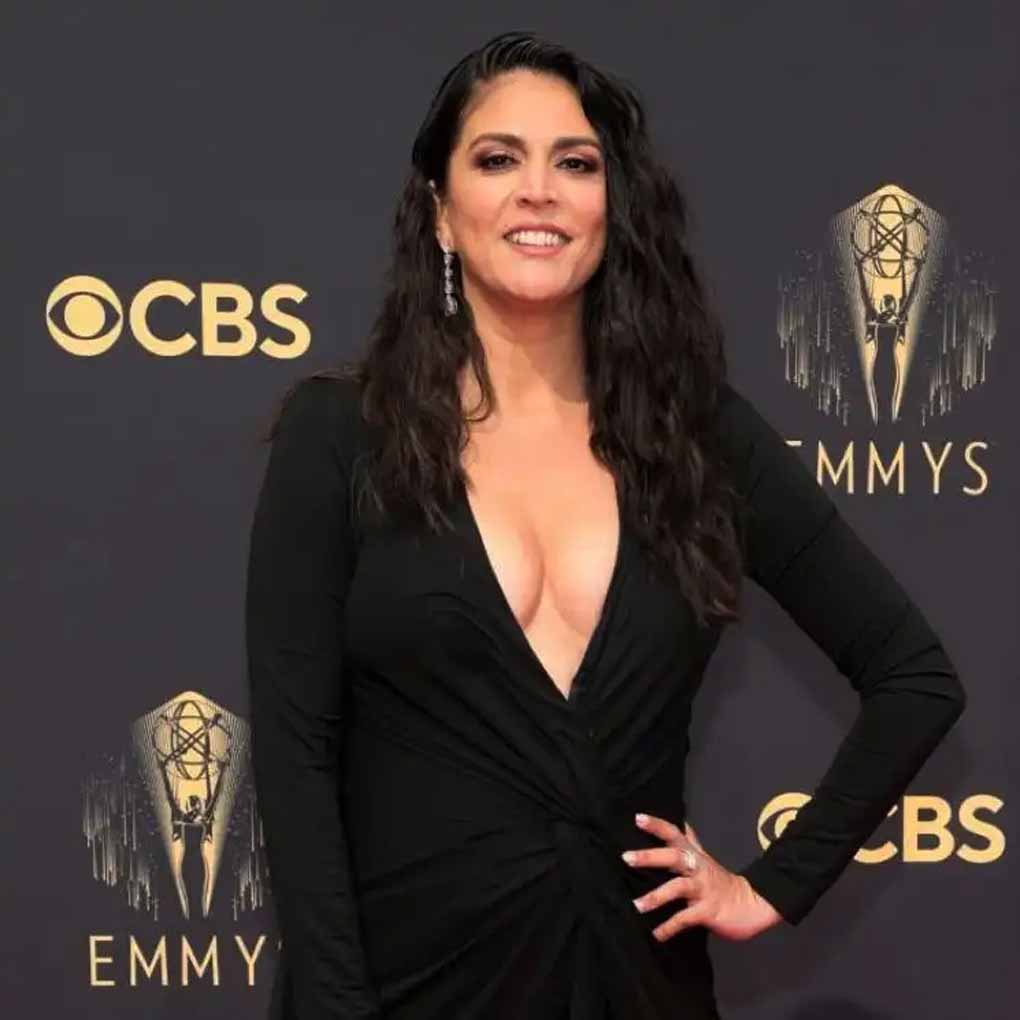 Cecily Strong Measurements, Bio, Height, Shoe, Instagram, And More!