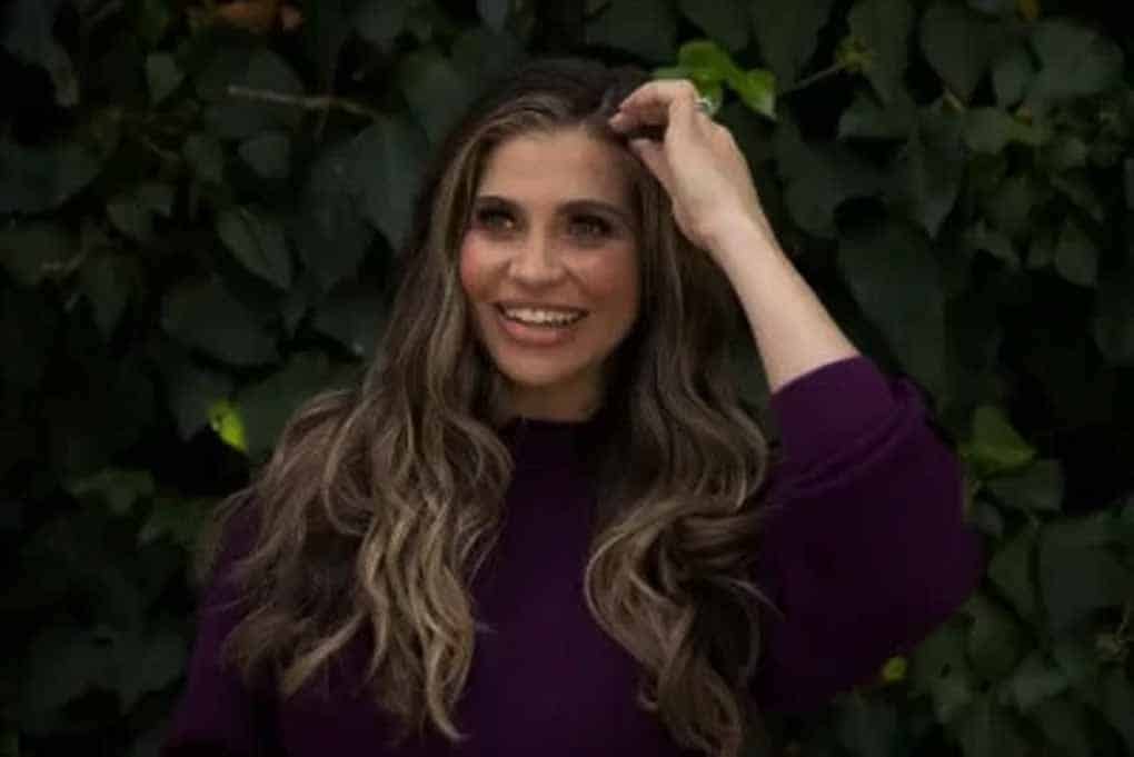 Danielle Fishel Measurements, Bio, Height, Shoe, Instagram, And FAQs!