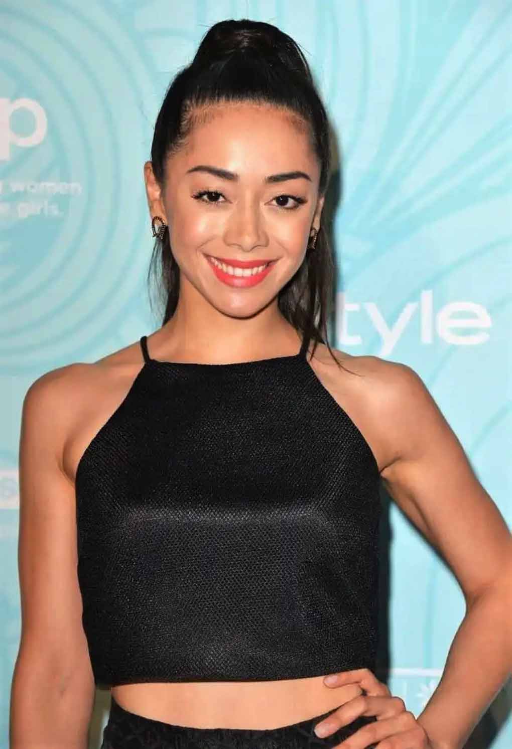 Aimee Garcia height